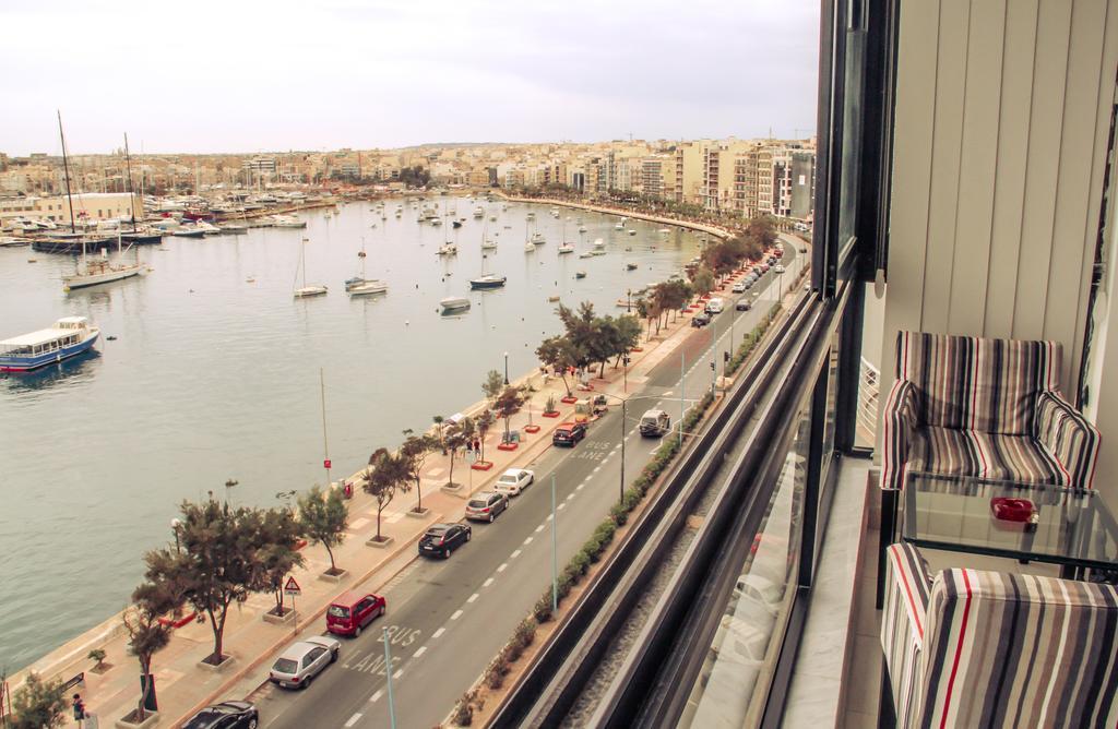 Strand Mansions Sliema Buitenkant foto